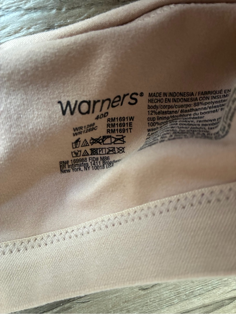 Warners Blissful Benefits Soft T Shirt Lounge Bra - Picture 6 of 9